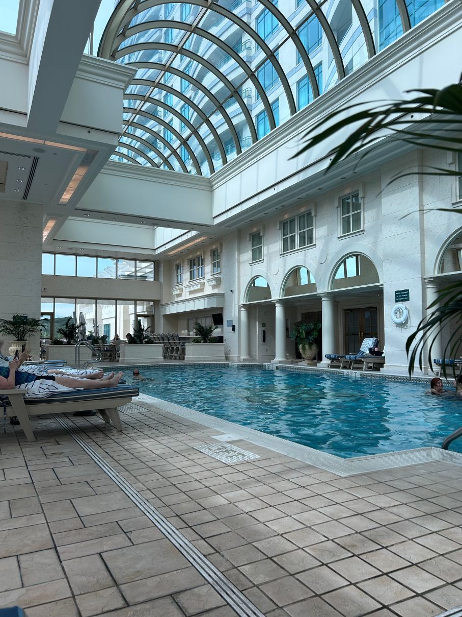 福克斯伍兹佩夸大厦大酒店-旅行者