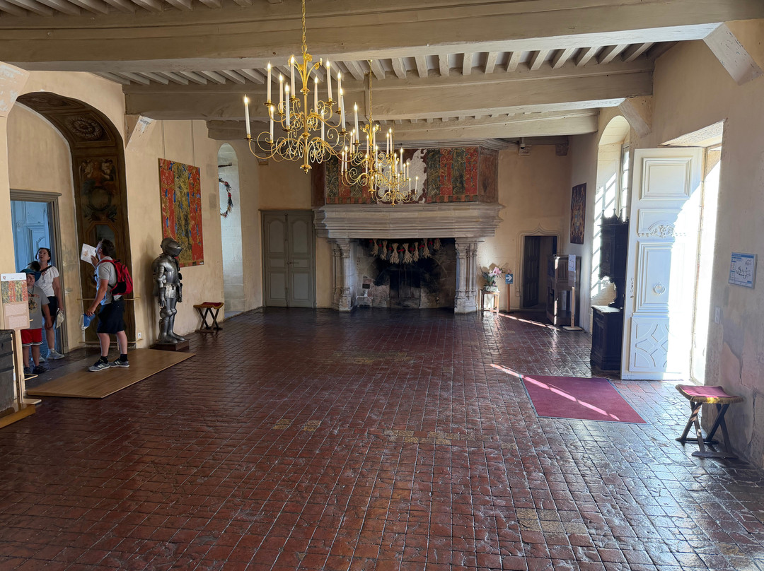 Chateau de Châteauneuf-en-Auxois-Chateauneuf必去景点