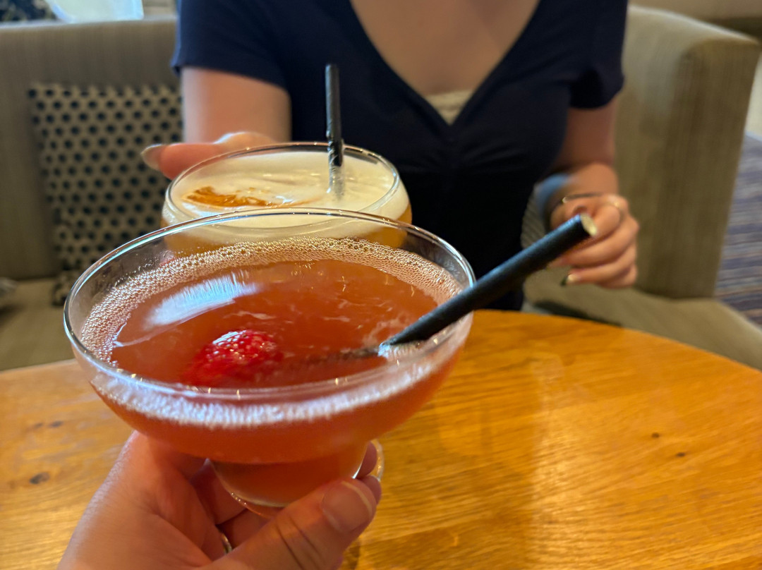 西摩莫顿酒店主图