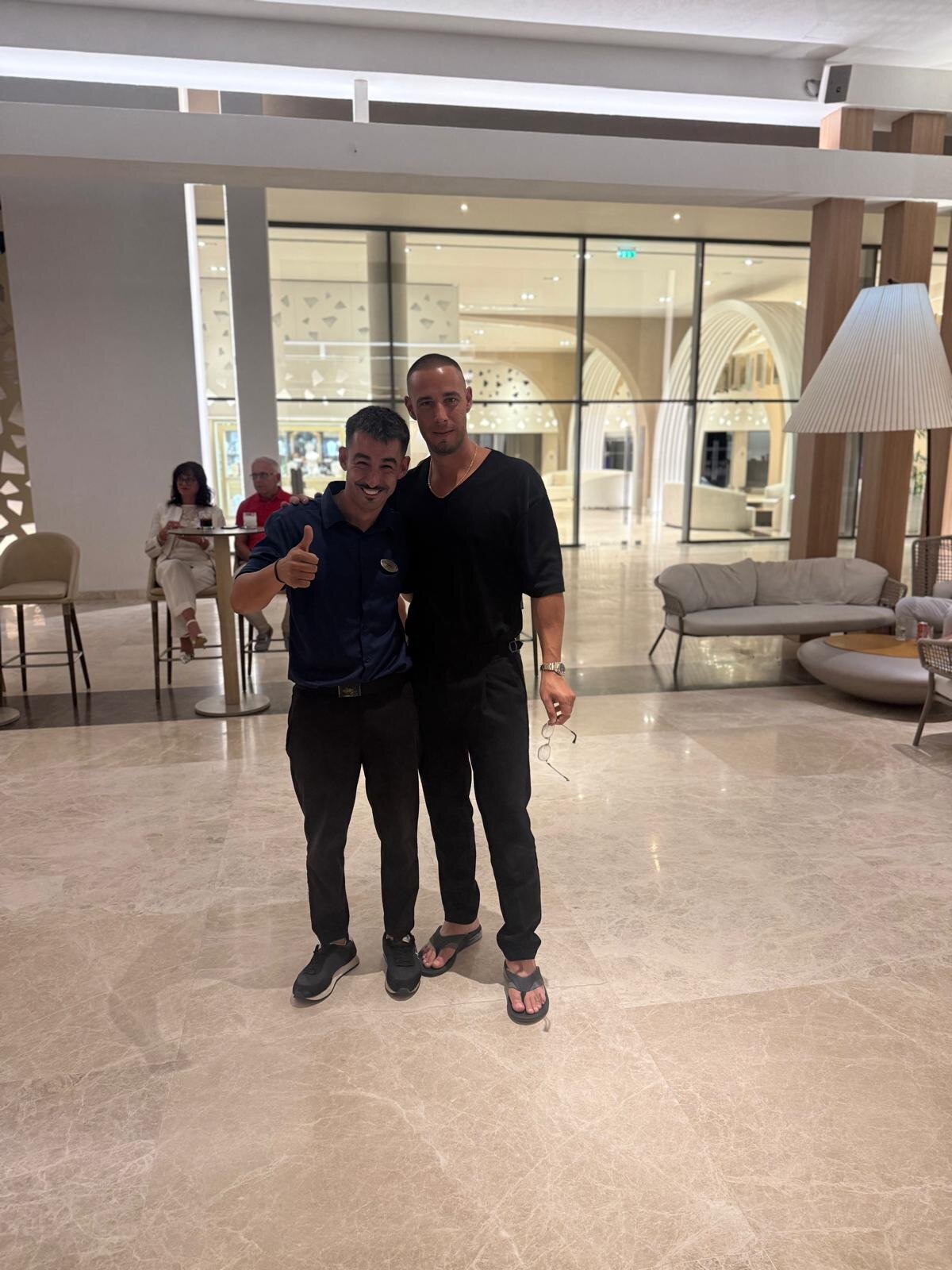 麦雅尊爵度假村及水疗中心 - 限成人- 全包式-旅行者