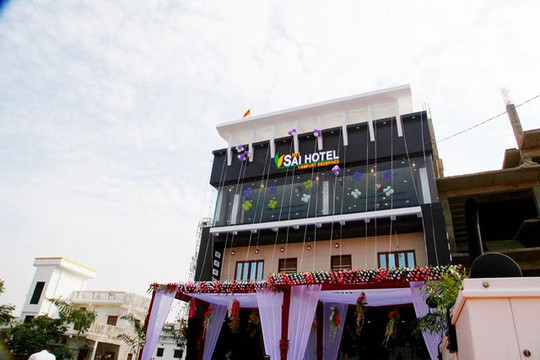 Azamgarh酒店住宿-Shri Sai Hotel