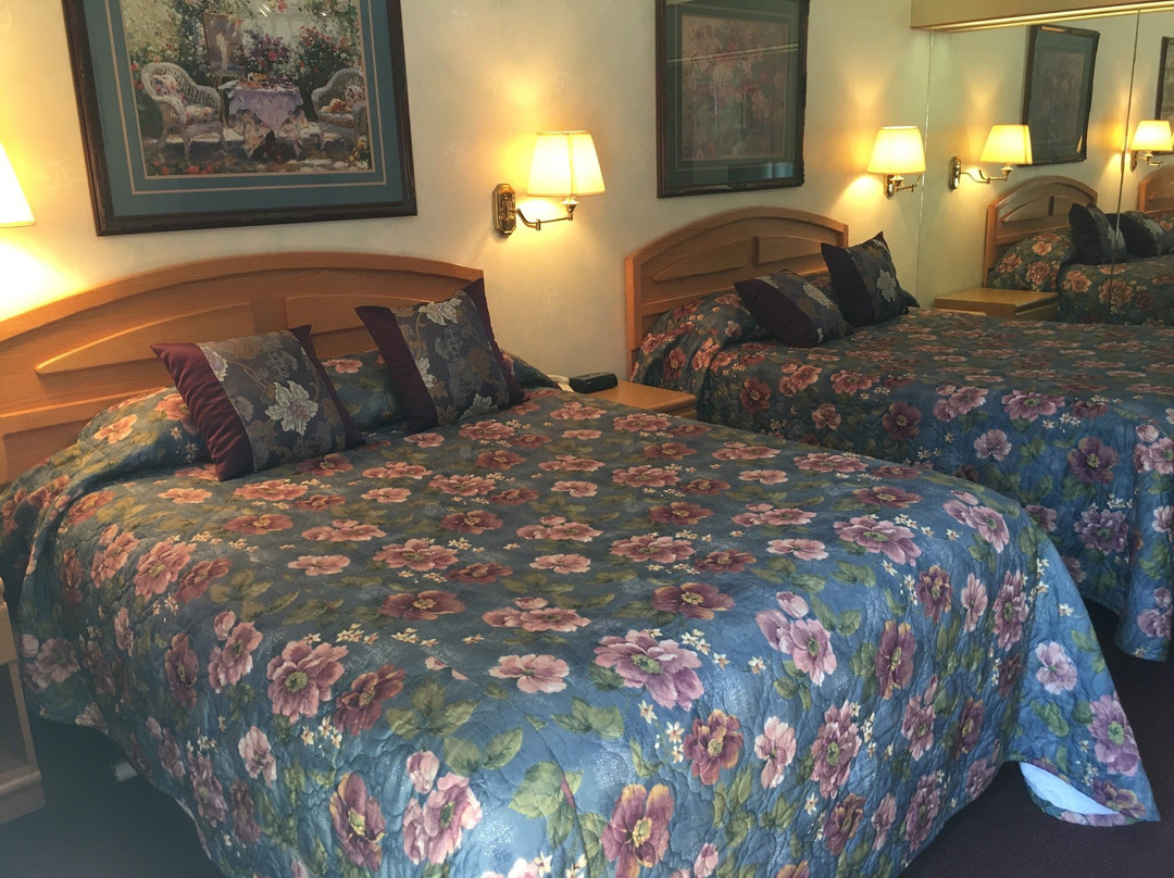 Inn Towne Motel主图