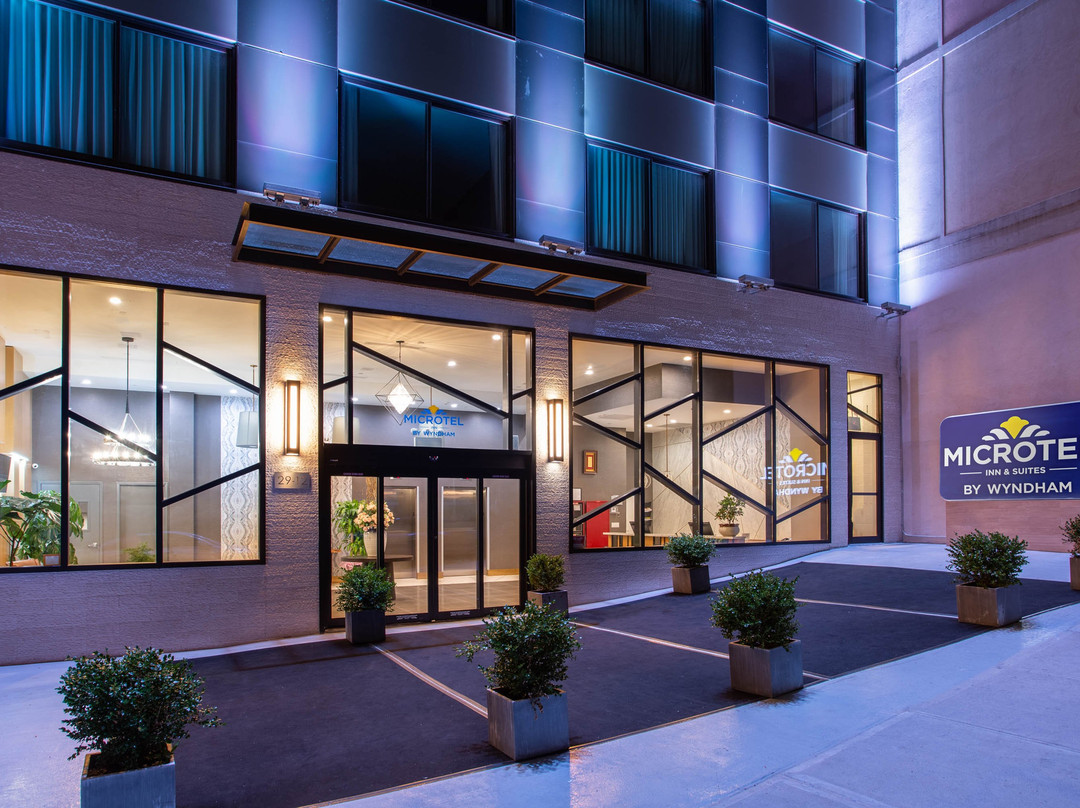 Microtel Inn by Wyndham Long Island City