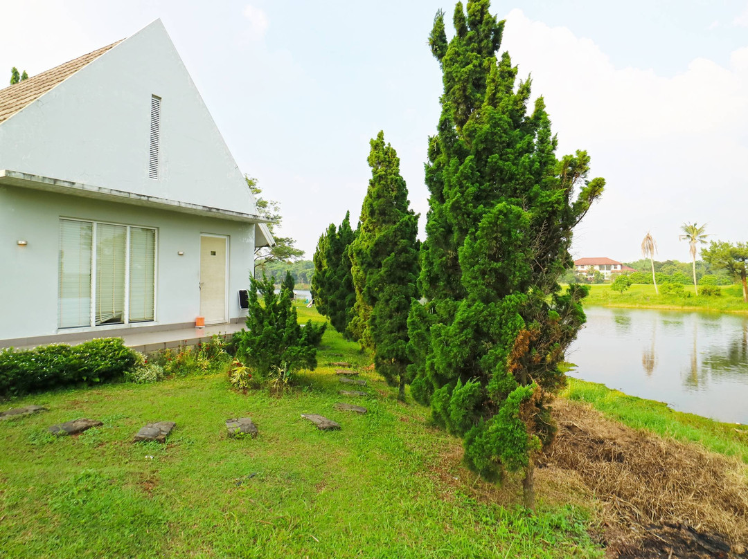 Sawangan Golf Hotel & Resort