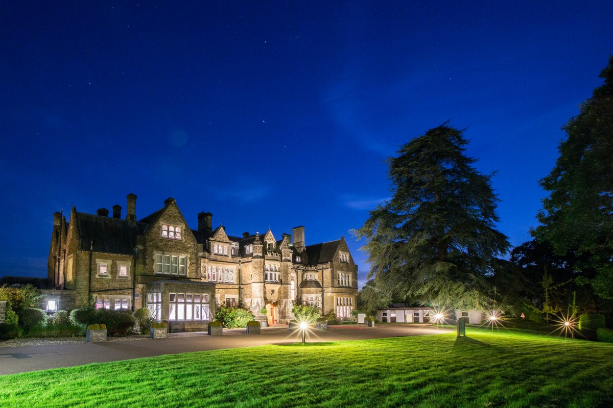 Hartsfield Manor, Betchworth-官方