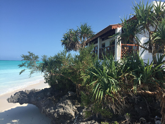 Kiweni (Shamiani)酒店住宿-Warere Beach