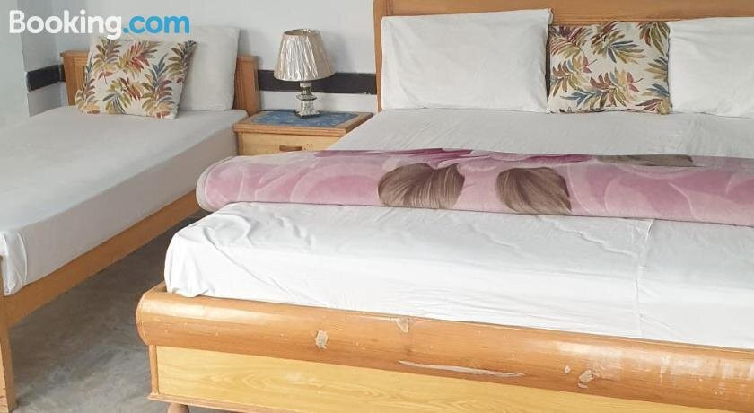 Mansehra Hotel Hillock