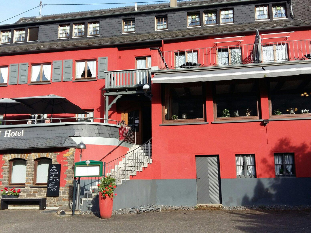 Ochtendung酒店住宿-Hotel Kachelburg