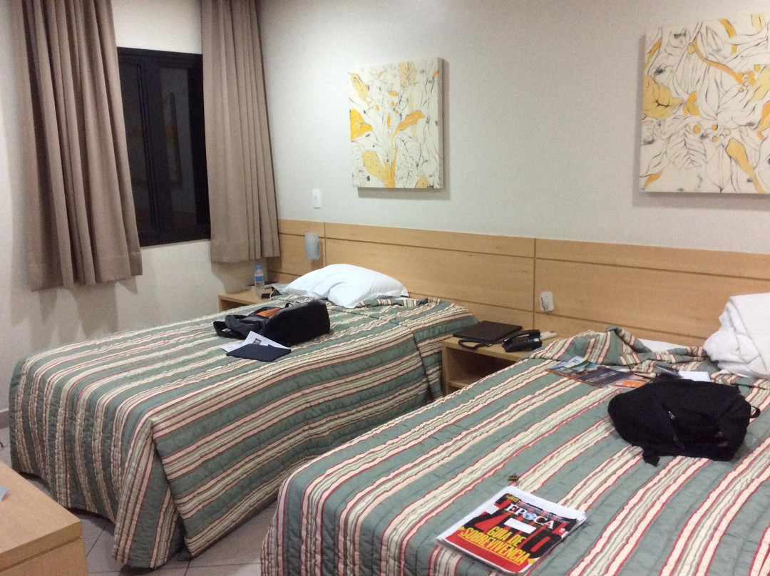 瓜鲁柳斯酒店住宿-Hotel Domani