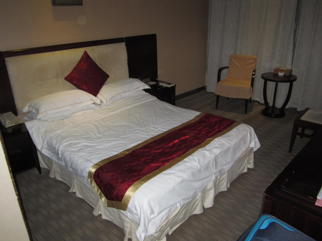 天源温泉大酒店主图