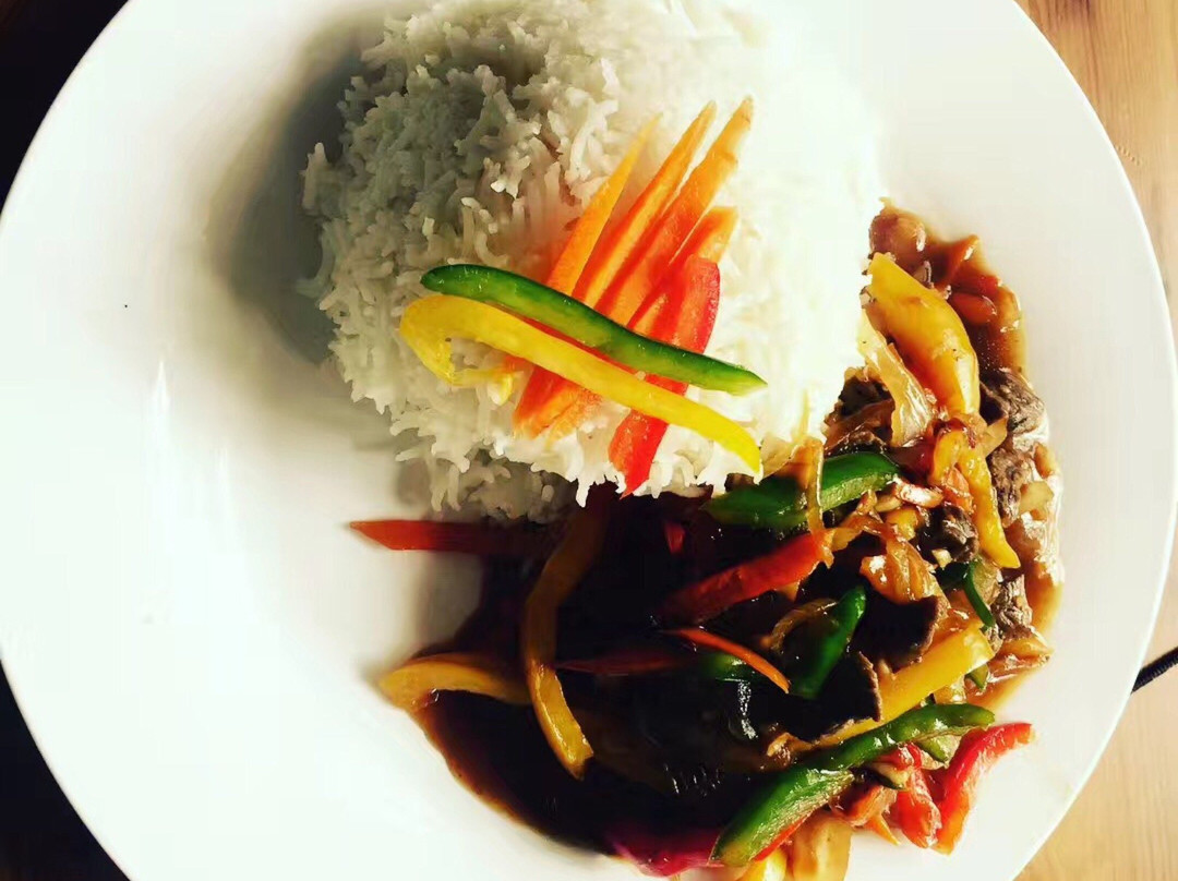 央廓尔藏家乐主图