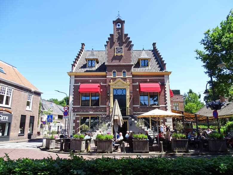Voormalig raadhuis in Laren景点图片