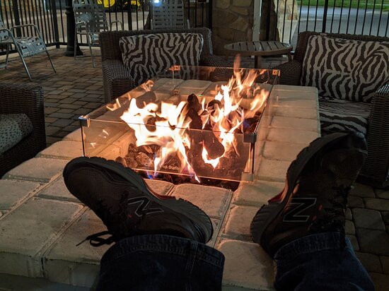 The Lodge at Five Oaks主图