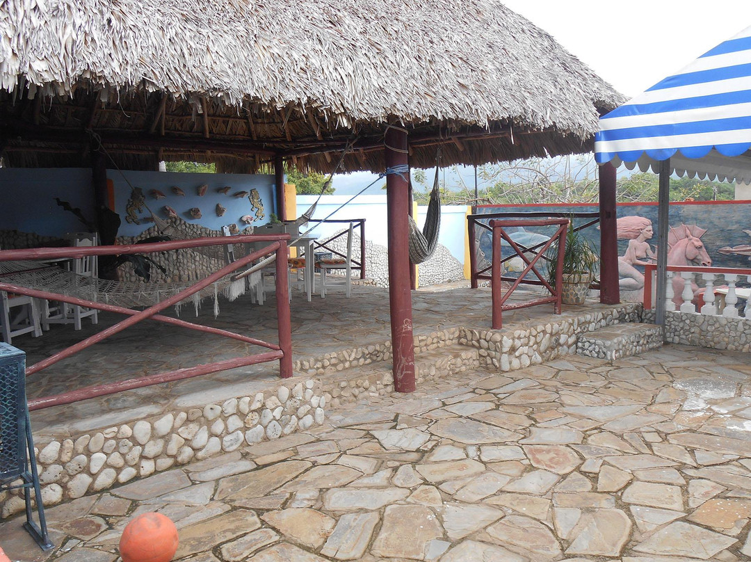 Hostal Dos Leones