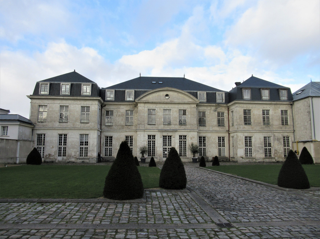 Ancien Château de Vaujours景点图片