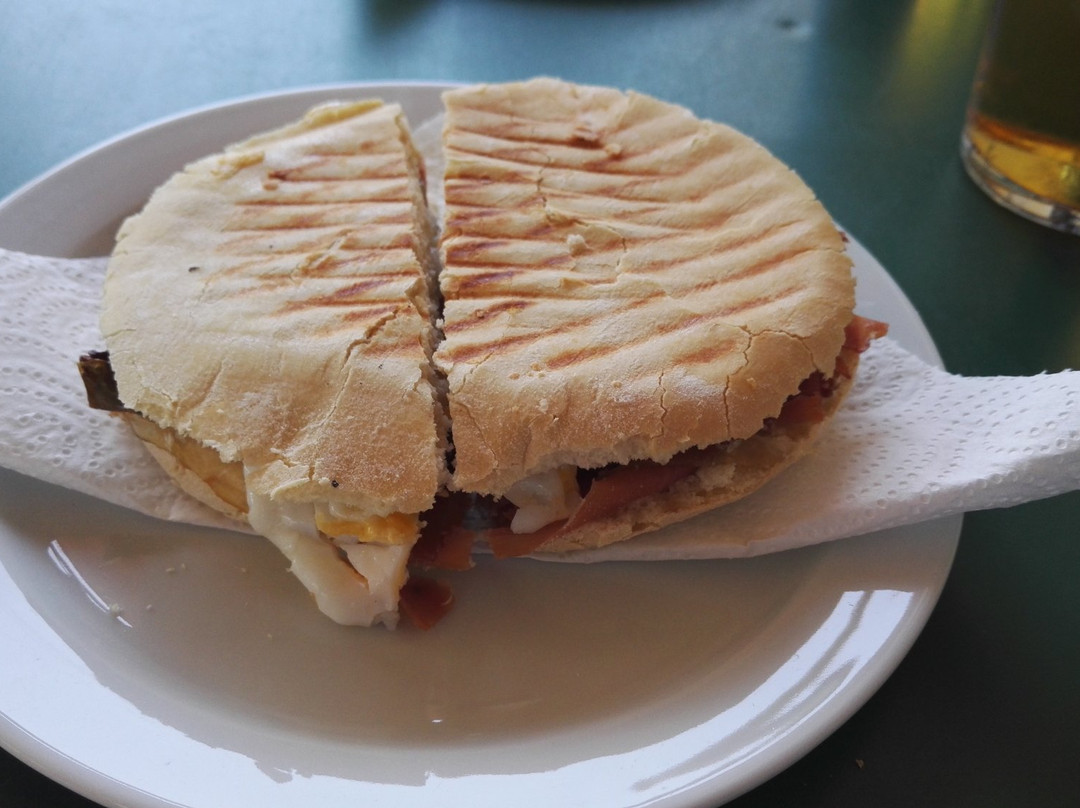 Bermejo餐馆和美食-Bar Estacion El Chorro