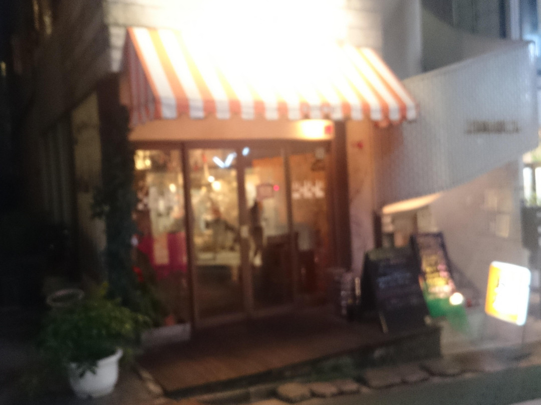 Esola 代々木上原総本店