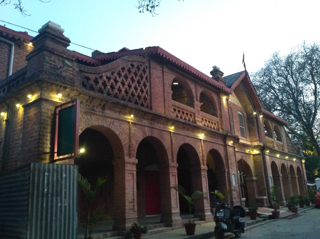 Naurang Yatri Niwas