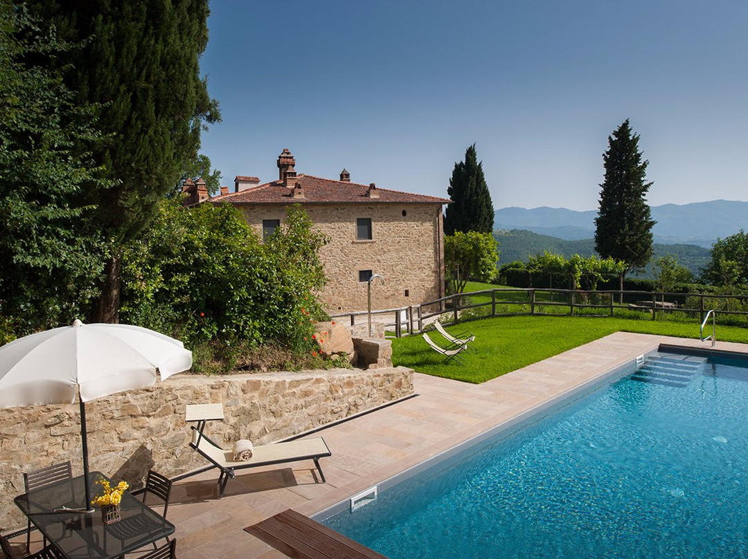 Pomaio Wines & Hospitality