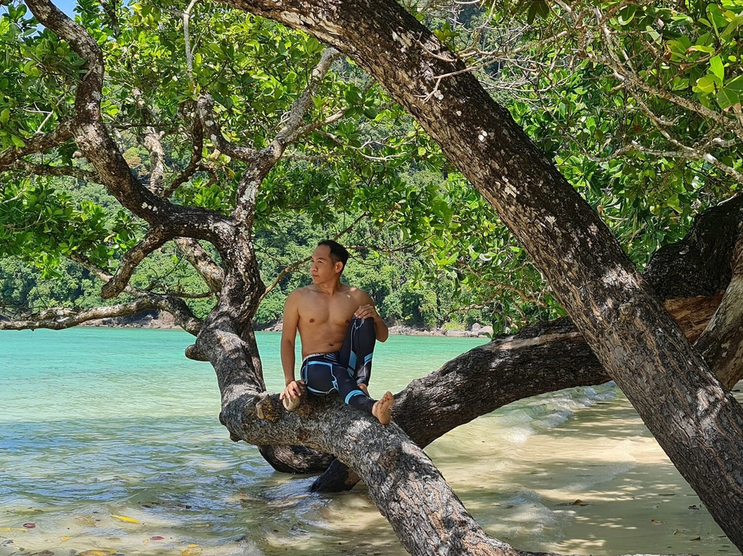 Mai Ngam Beach景点图片
