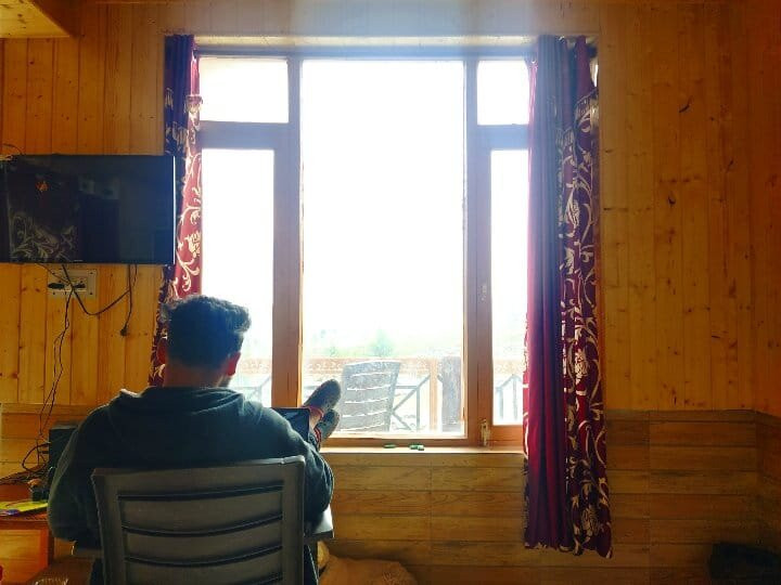 Solang Heights Hotel And Cafe主图