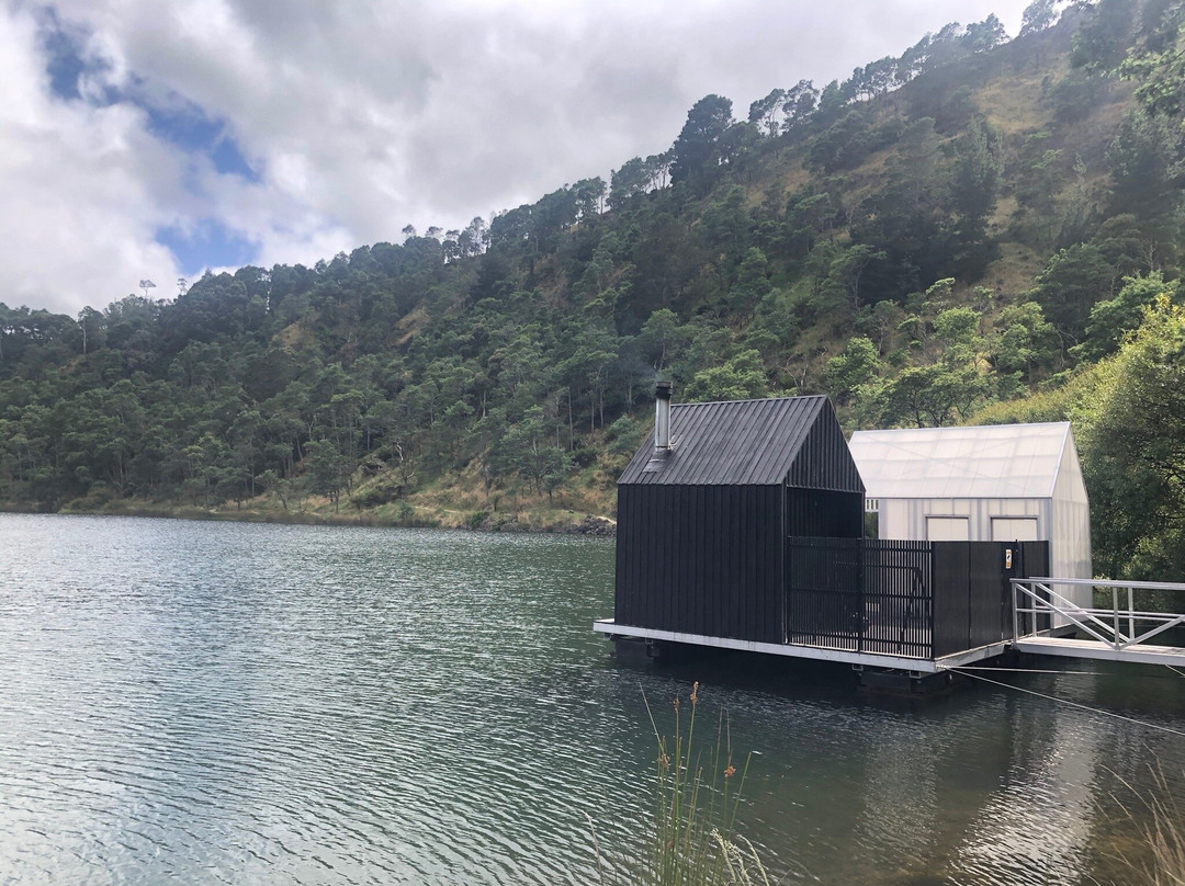 Floating Sauna Lake Derby-Derby必去景点