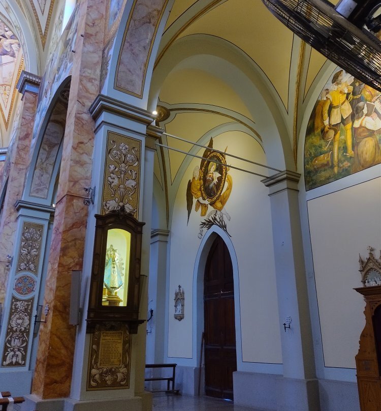 Parroquia Nuestra Señora de Arantzazu-Victoria必去景点