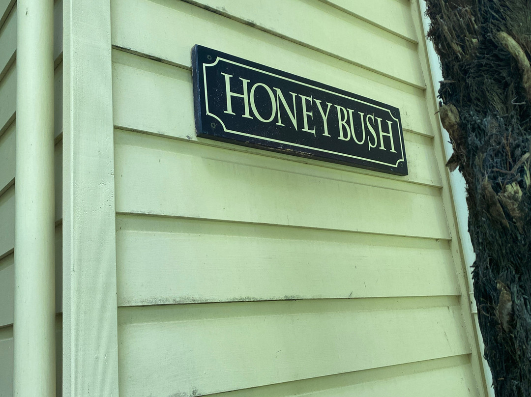 The Falls Montville主图