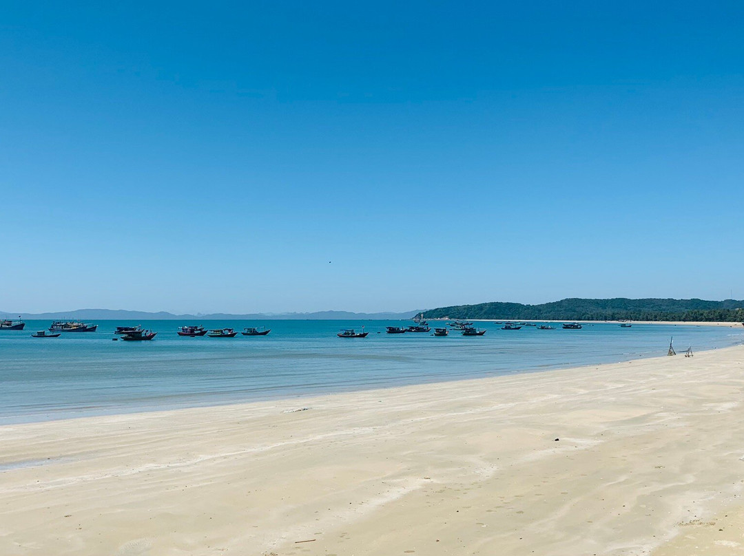 Bãi biển tình yêu (Love Beach)景点图片