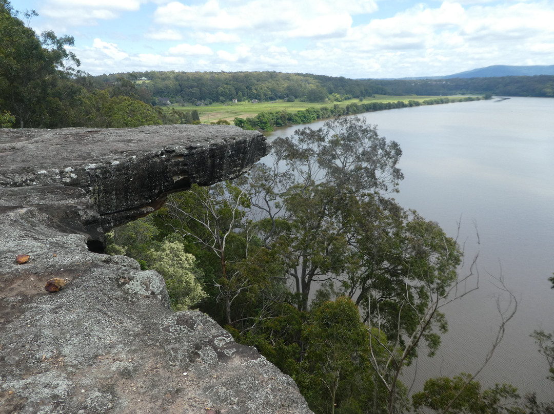 Hanging Rock Lookout景点图片