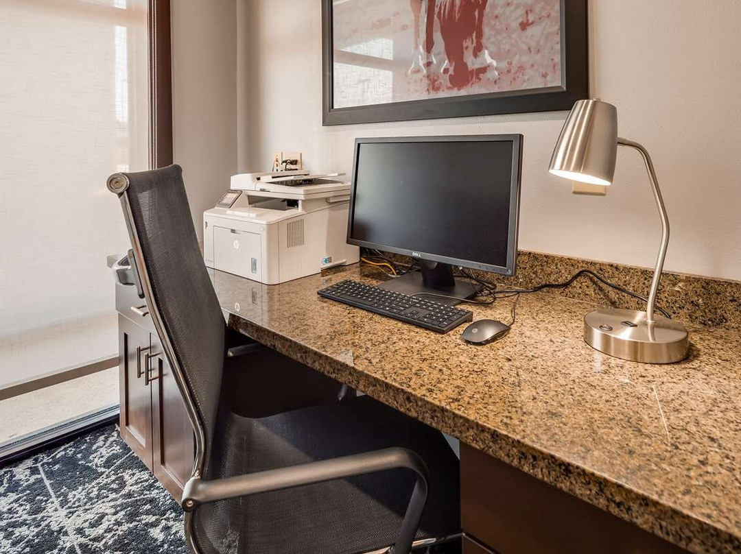 Best Western Carthage Inn & Suites主图