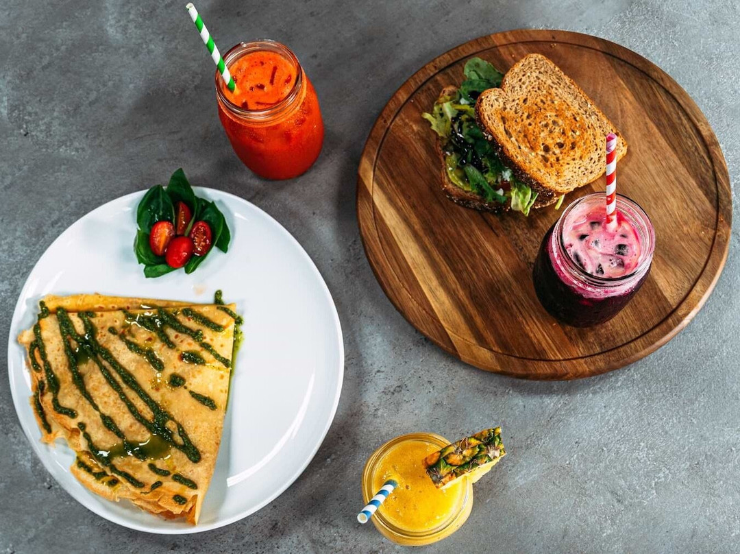 Fit Fuel Smoothies, Crepes & Coffee Bar