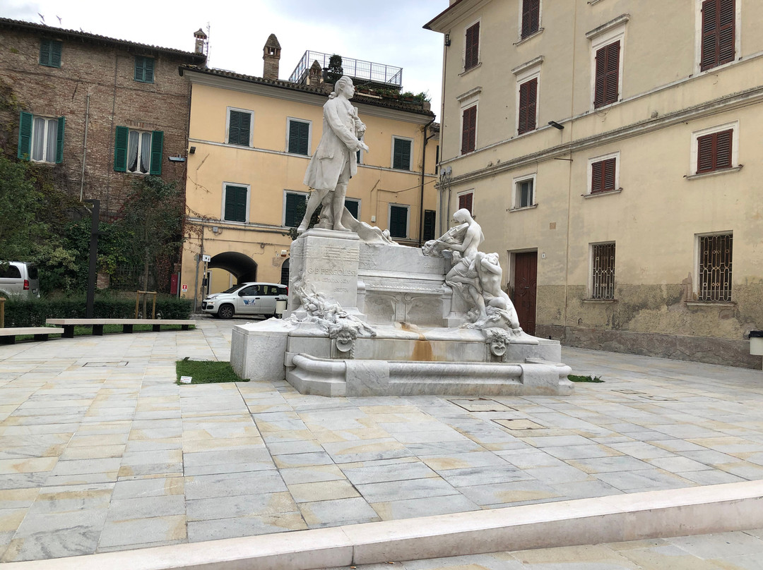 Monumento a Giovanni Battista Pergolesi-杰西必去景点
