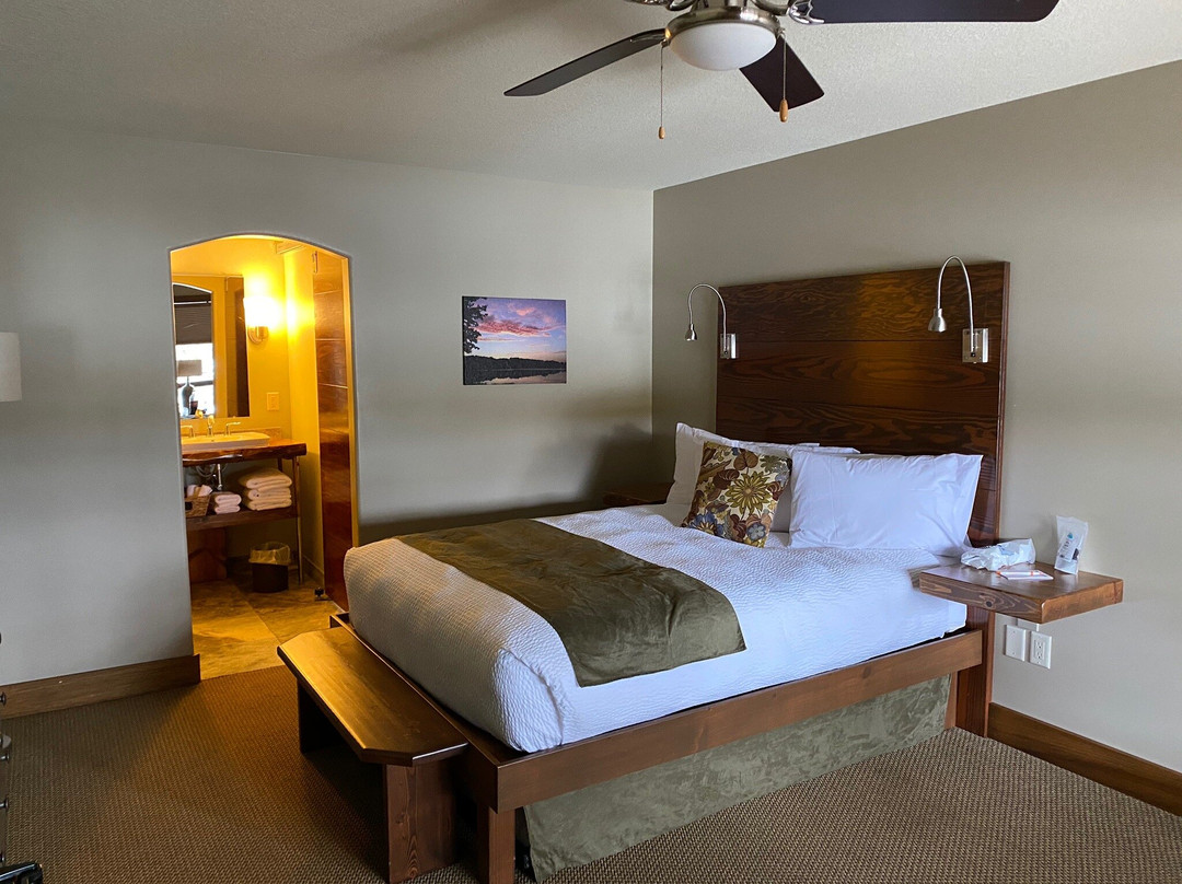 Sojourn Lakeside Resort主图