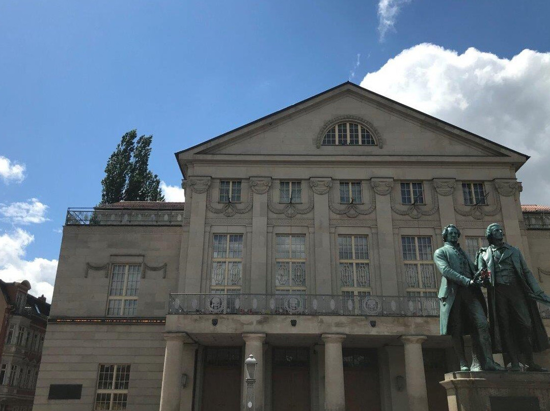 Goethe Schiller Denkmal-魏玛必去景点