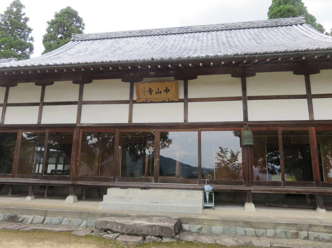 Nakayamadera Temple景点图片