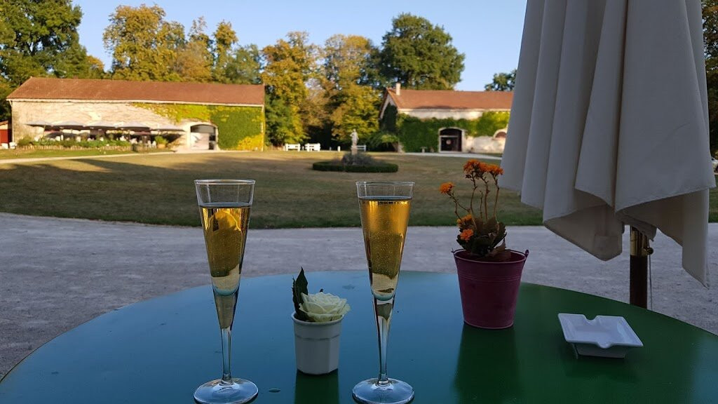 Chateau De Nieuil主图