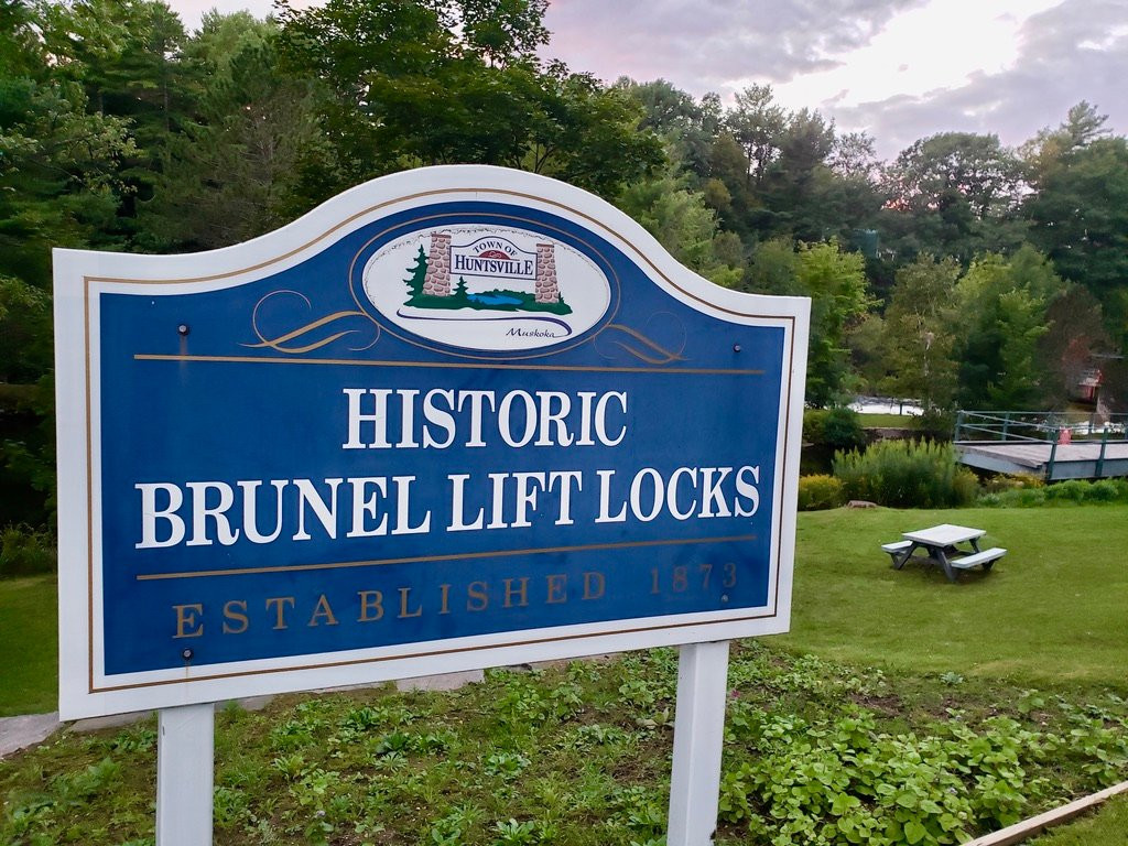Historic Brunel Lift Locks景点图片