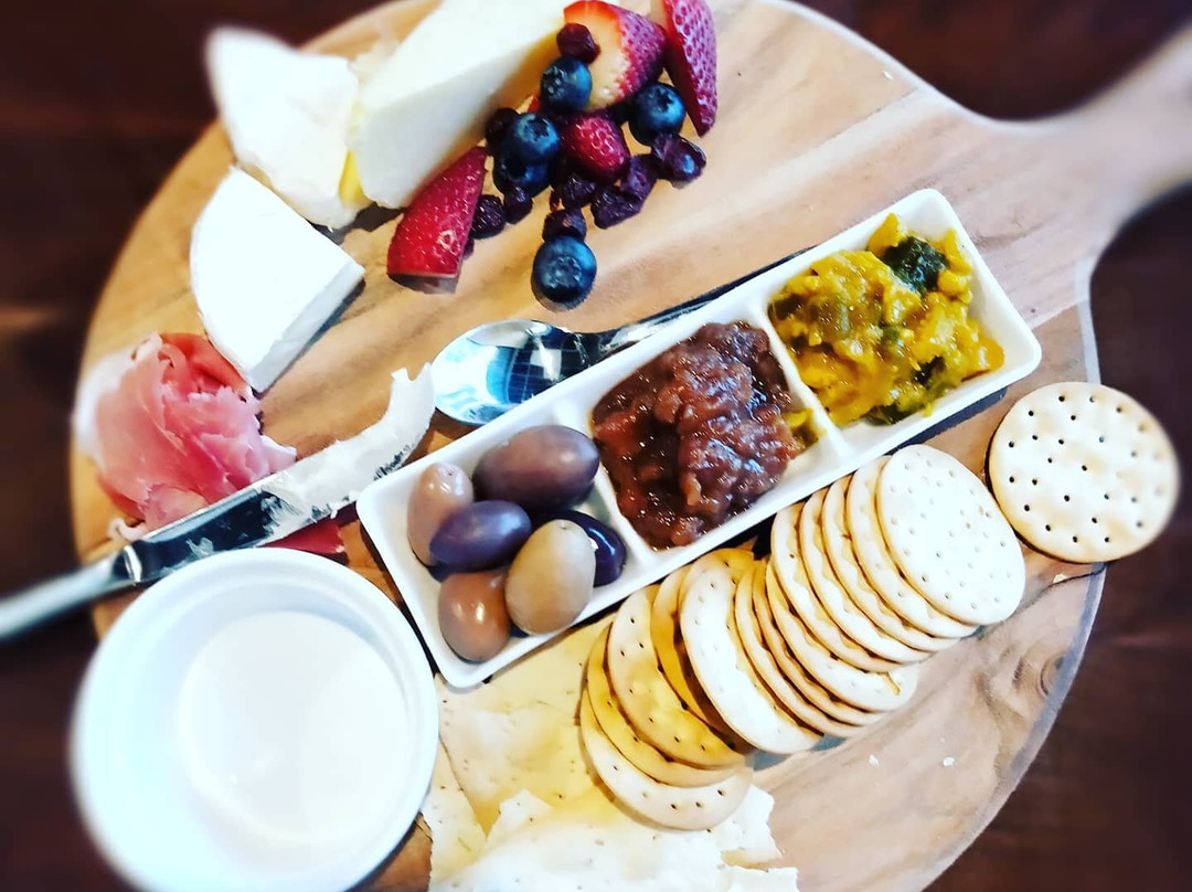 The Wine Hub-卧龙岗市必去景点