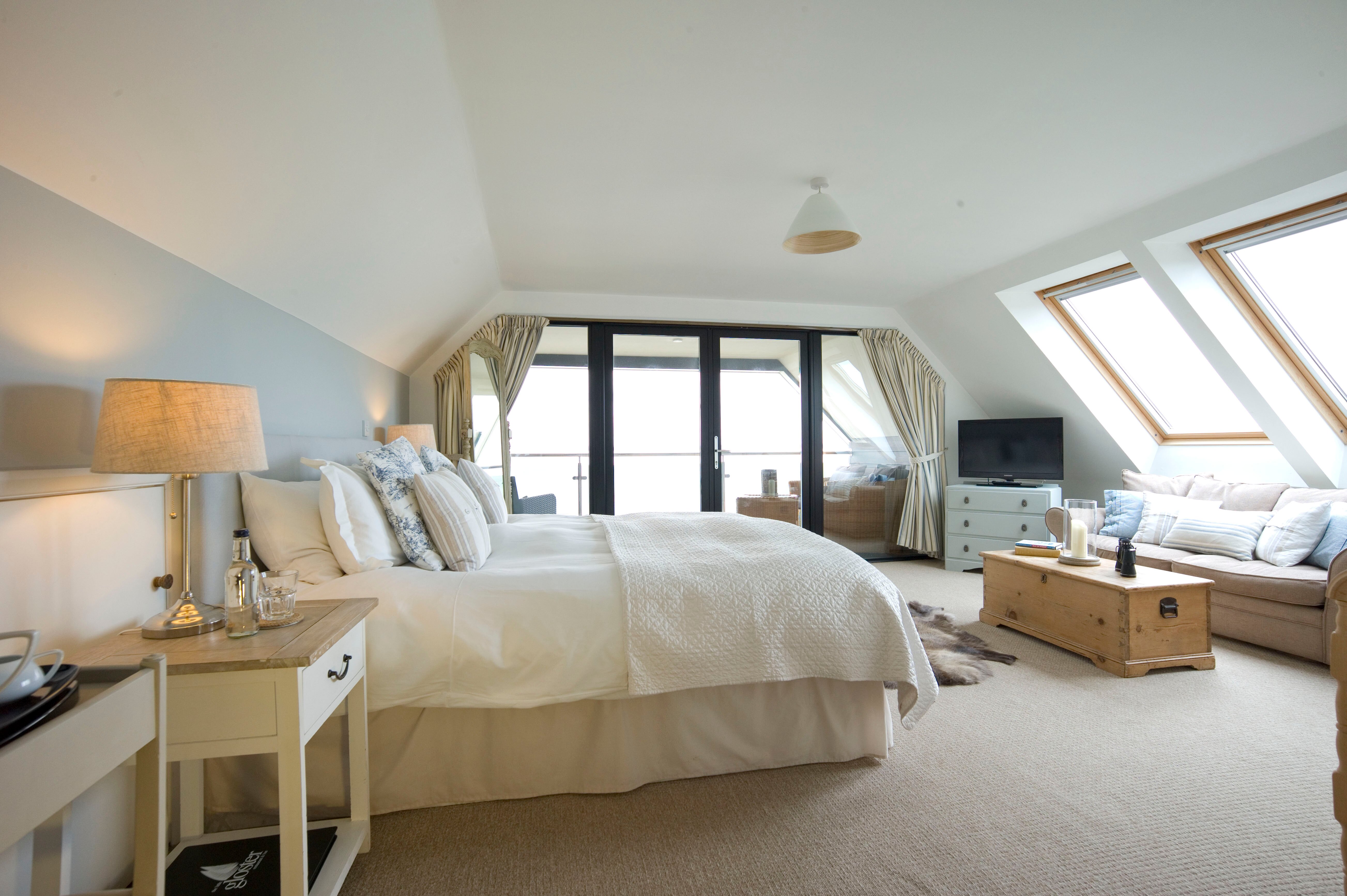 The Little Gloster Rooms-官方