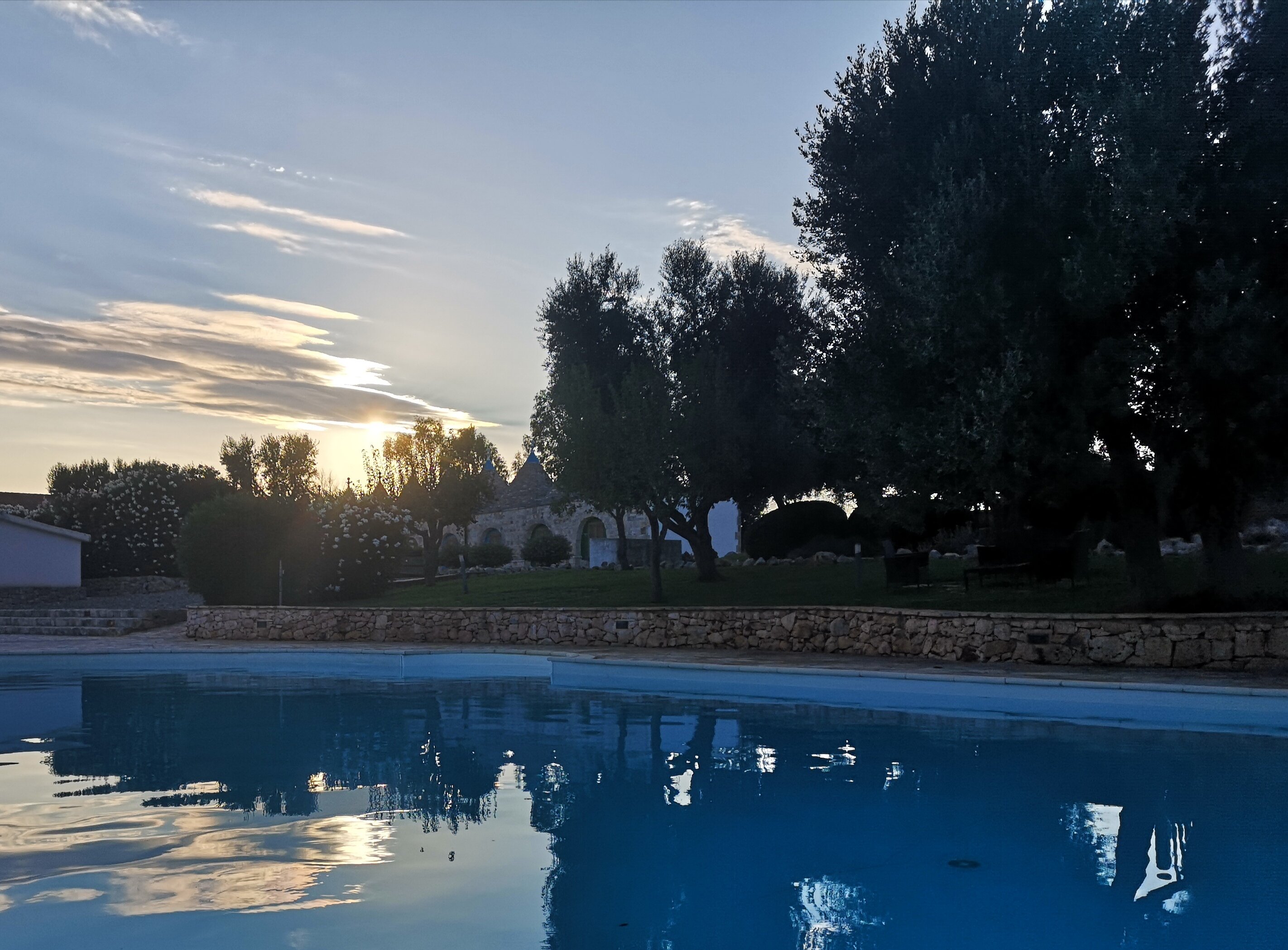 Agriturismo le Specchie-泳池