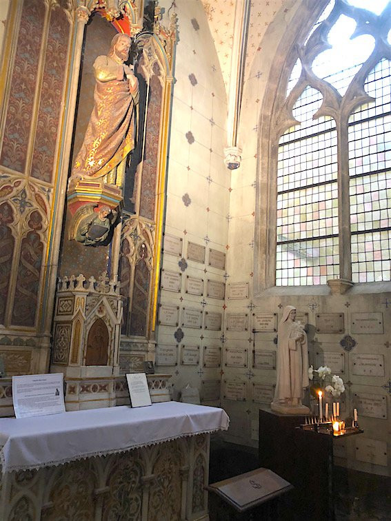 Cathédrale Saint Vincent-索恩河畔沙隆必去景点