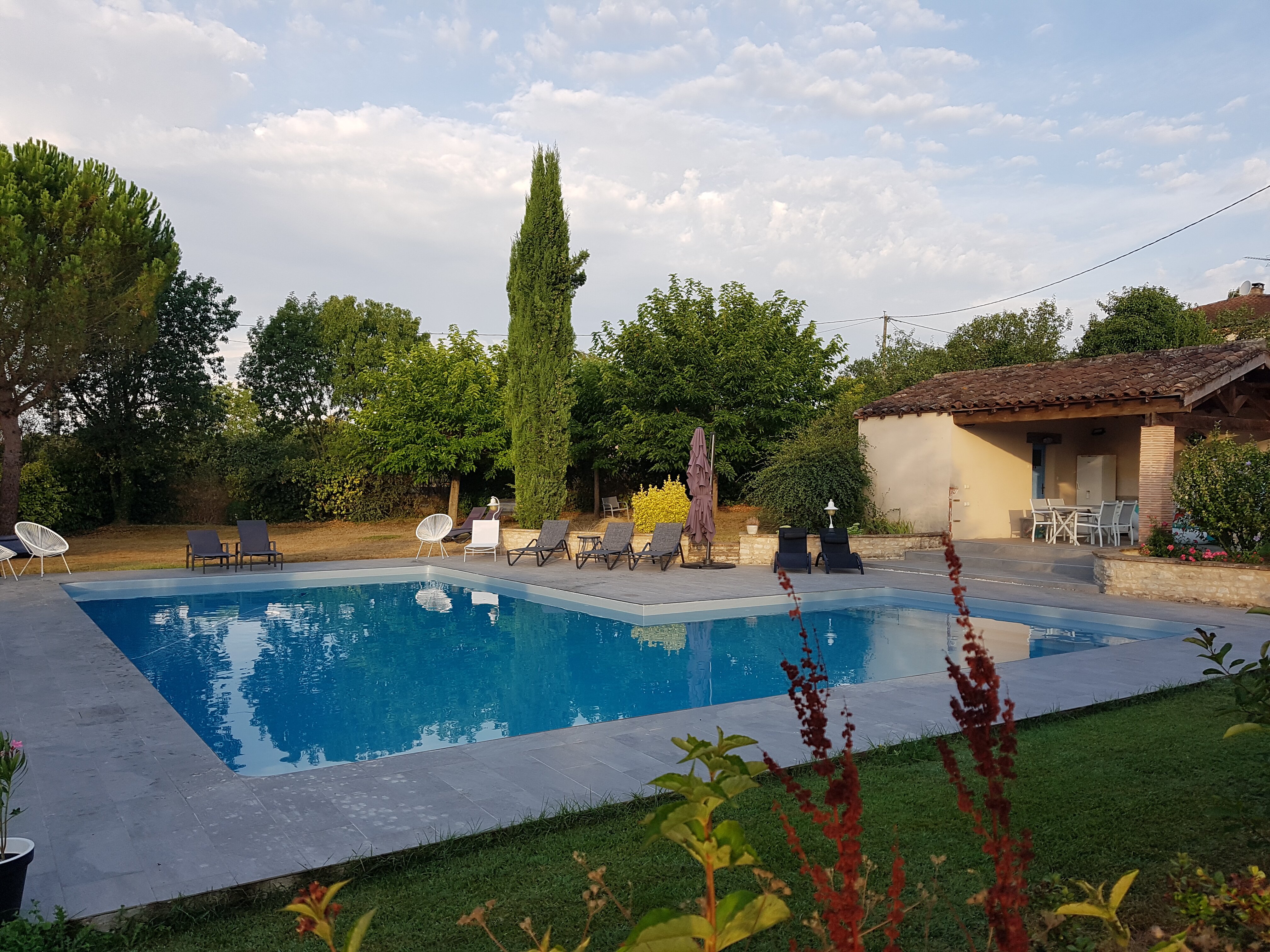 Bastide De Luzert-官方