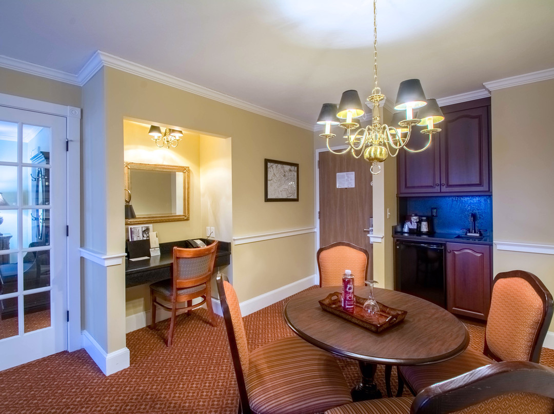 Anchorage Inn and Suites主图