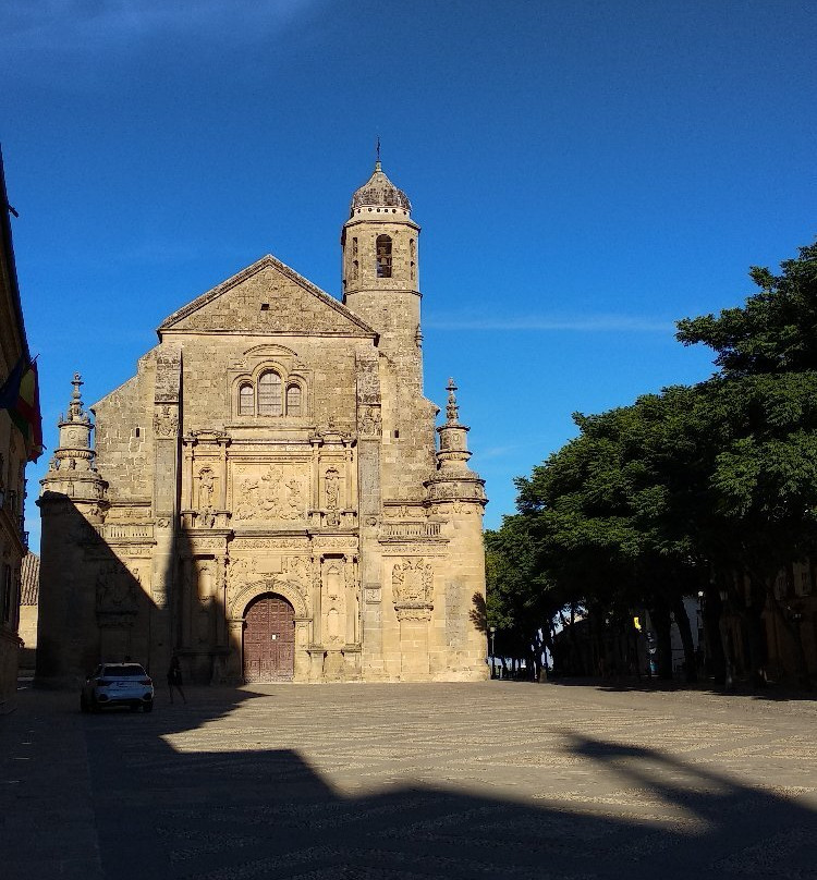 Plaza Vazquez de Molina-乌维达必去景点