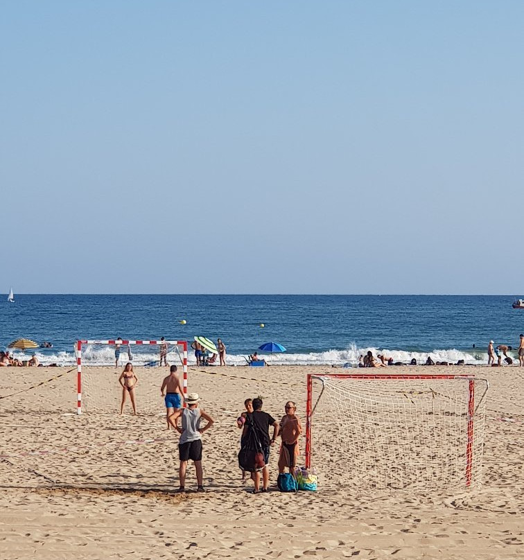 Platja de Ribes Roges-比利亚努埃瓦－赫尔特鲁必去景点
