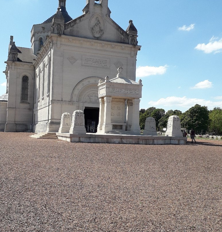 Nécropole Nationale Française de Notre-Dame de Lorette景点图片