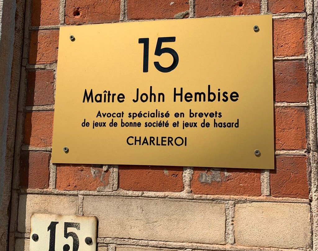 CharleroomS-夏勒华必去景点