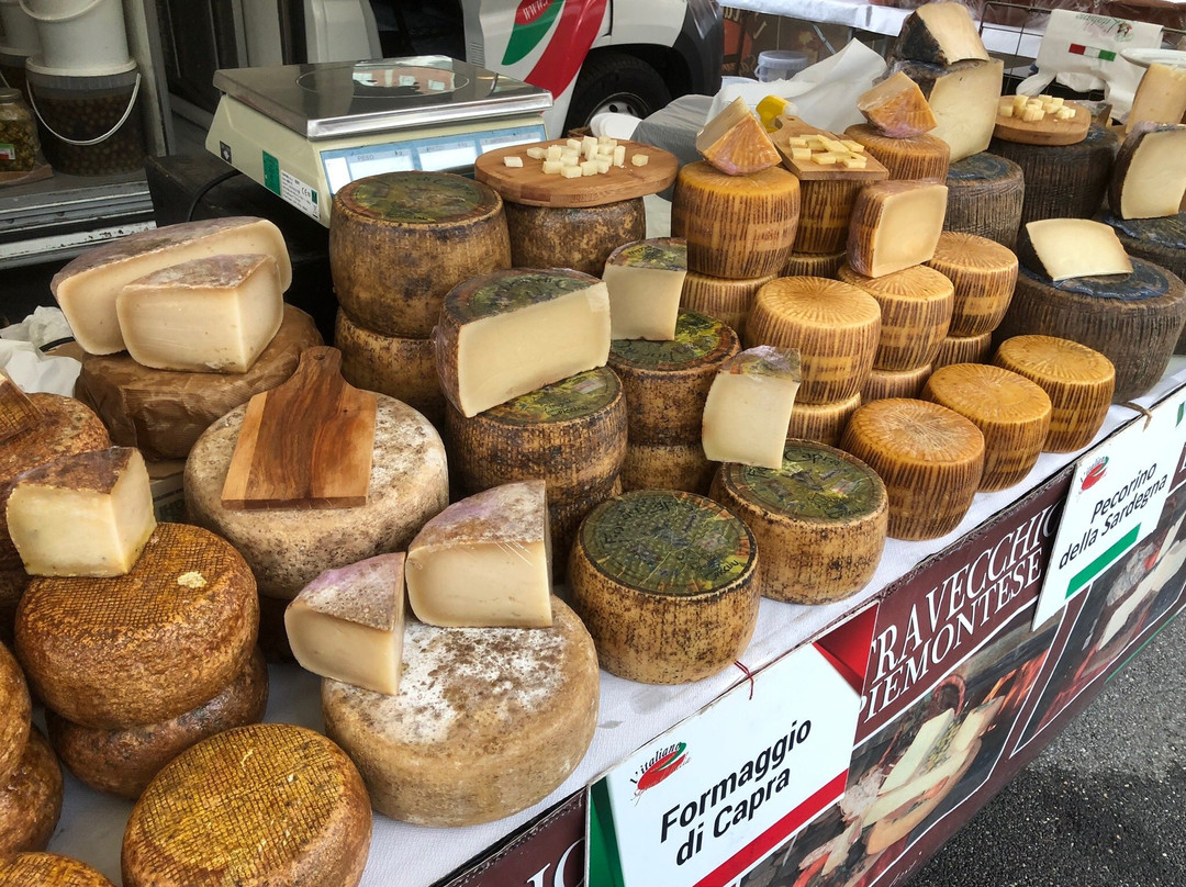Mercato di Luino-Luino必去景点