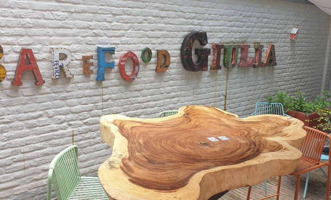 Barefood Giulia主图